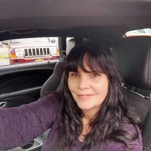 Meet your Posher, Vickie